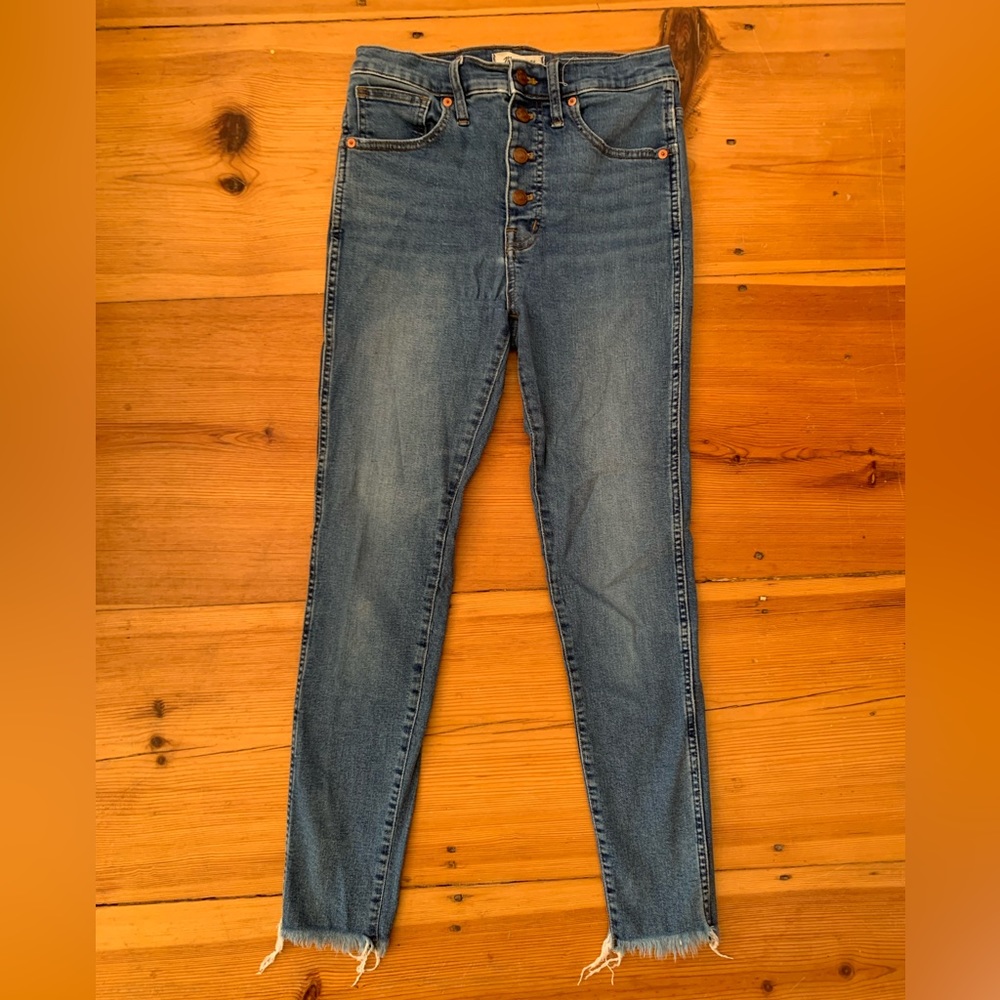 Madewell 10” high rise skinny jean.